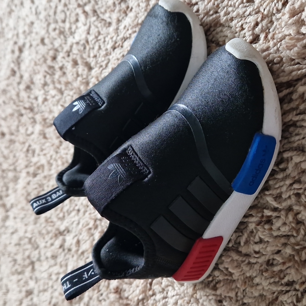 Adidas NMD 360 (toddler size 6)
